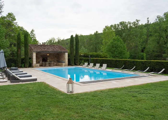 Βίλα Chateau Forge Du Roy Mauzens-et-Miremont